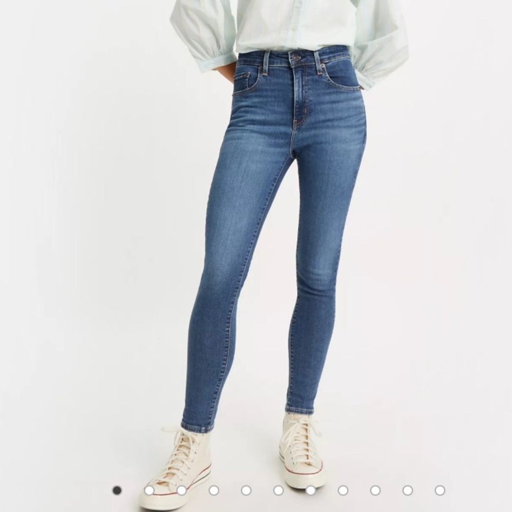 Levi High Rise Skinny - Picture 2 of 8